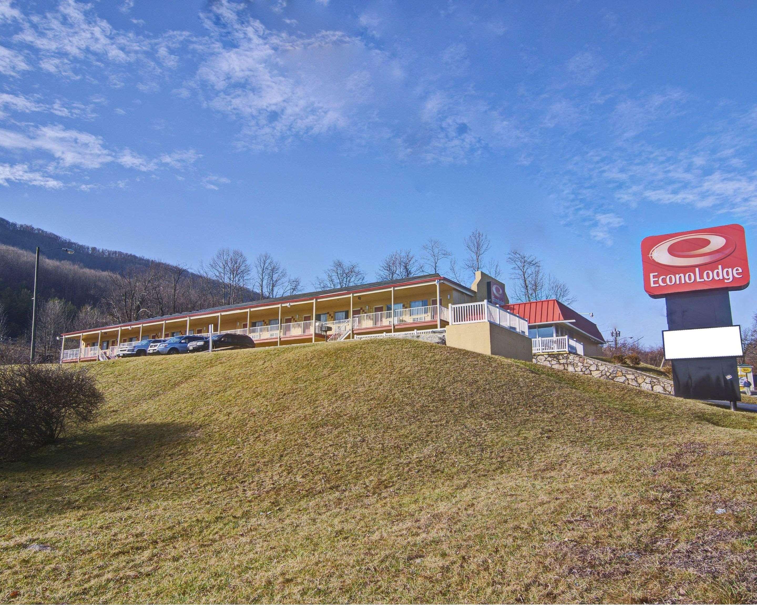Econo Lodge Near Bluefield College Bagian luar foto